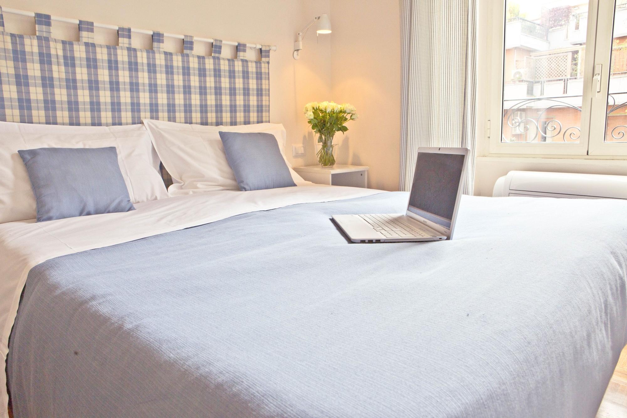 רומא Residenza I Rioni Guesthouse מראה חיצוני תמונה