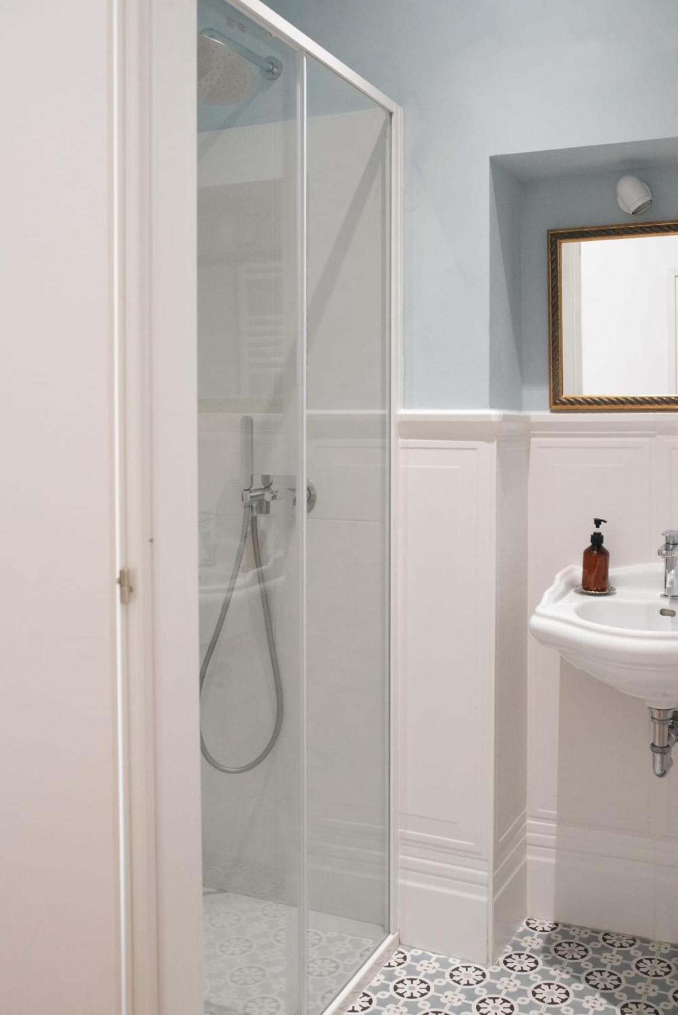 רומא Residenza I Rioni Guesthouse מראה חיצוני תמונה