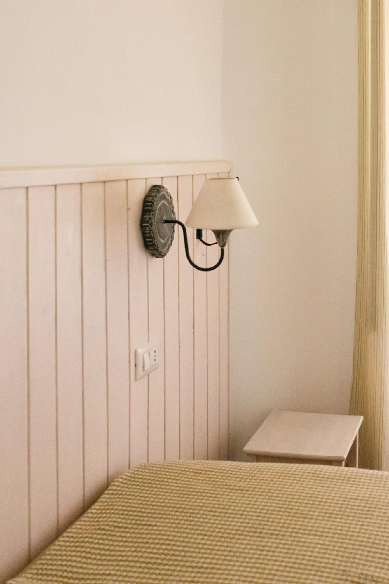 רומא Residenza I Rioni Guesthouse מראה חיצוני תמונה