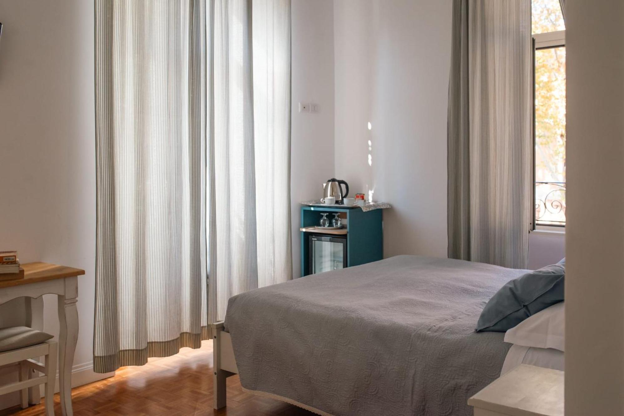 רומא Residenza I Rioni Guesthouse מראה חיצוני תמונה