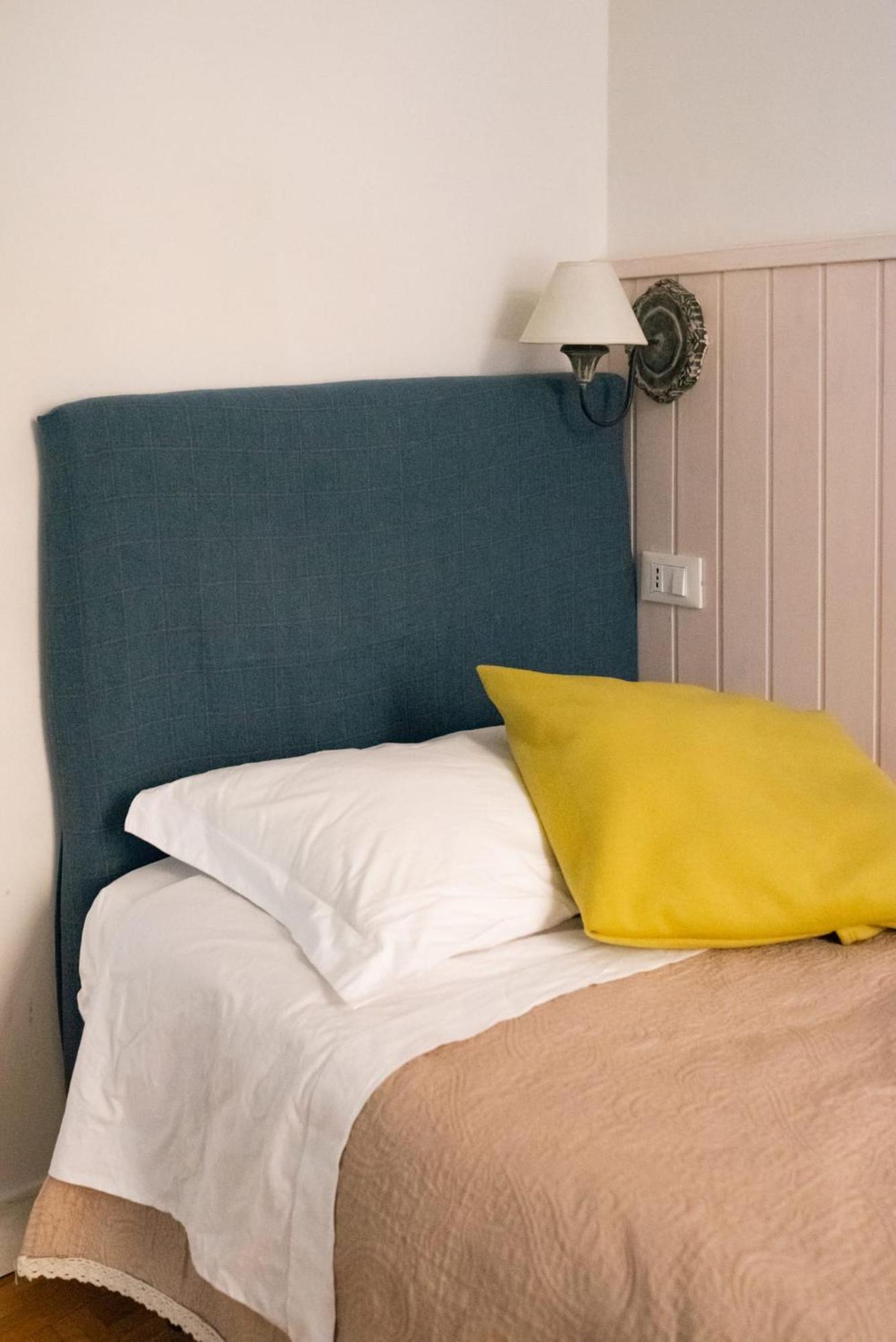 רומא Residenza I Rioni Guesthouse מראה חיצוני תמונה