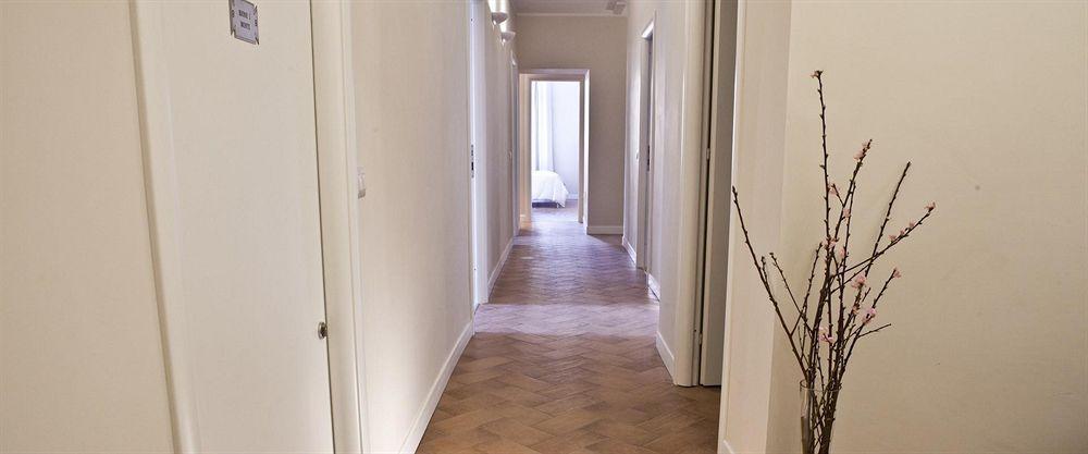 רומא Residenza I Rioni Guesthouse מראה חיצוני תמונה