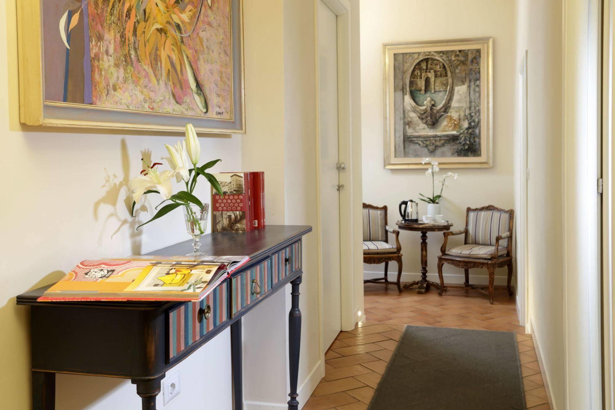 רומא Residenza I Rioni Guesthouse מראה חיצוני תמונה