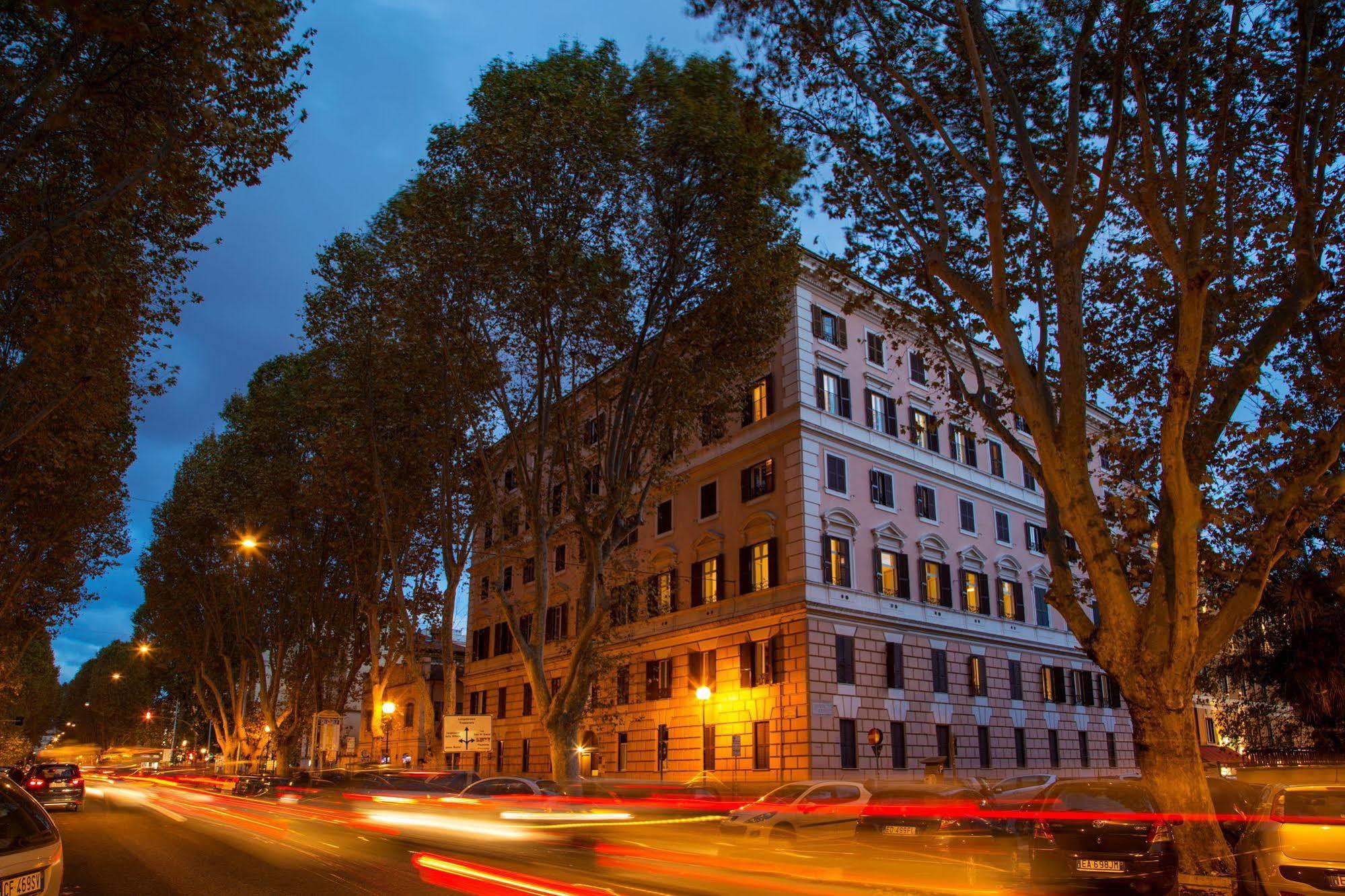 רומא Residenza I Rioni Guesthouse מראה חיצוני תמונה